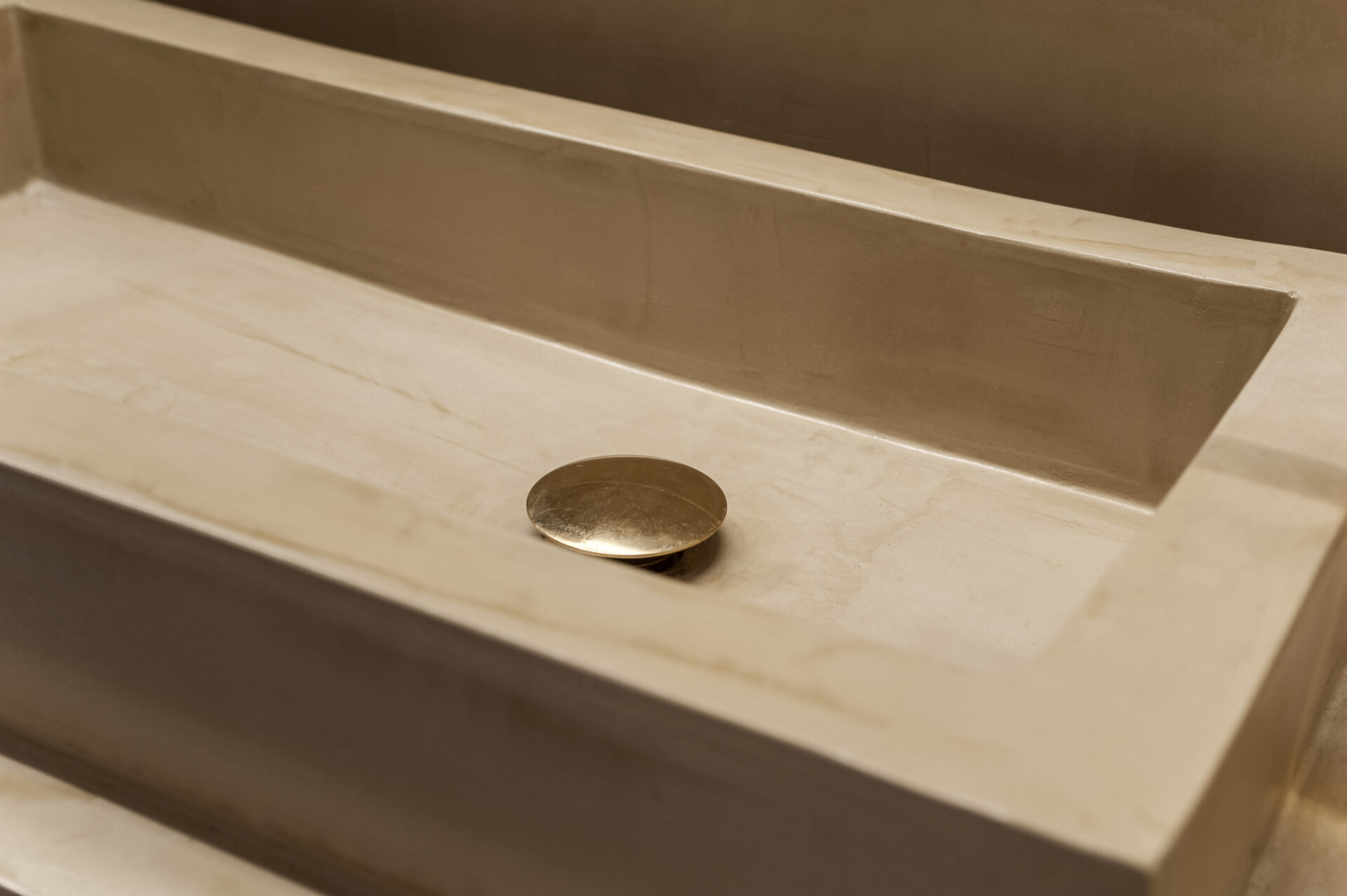 Proyecto interior: encimera de baño o lavabo de microcemento (2)