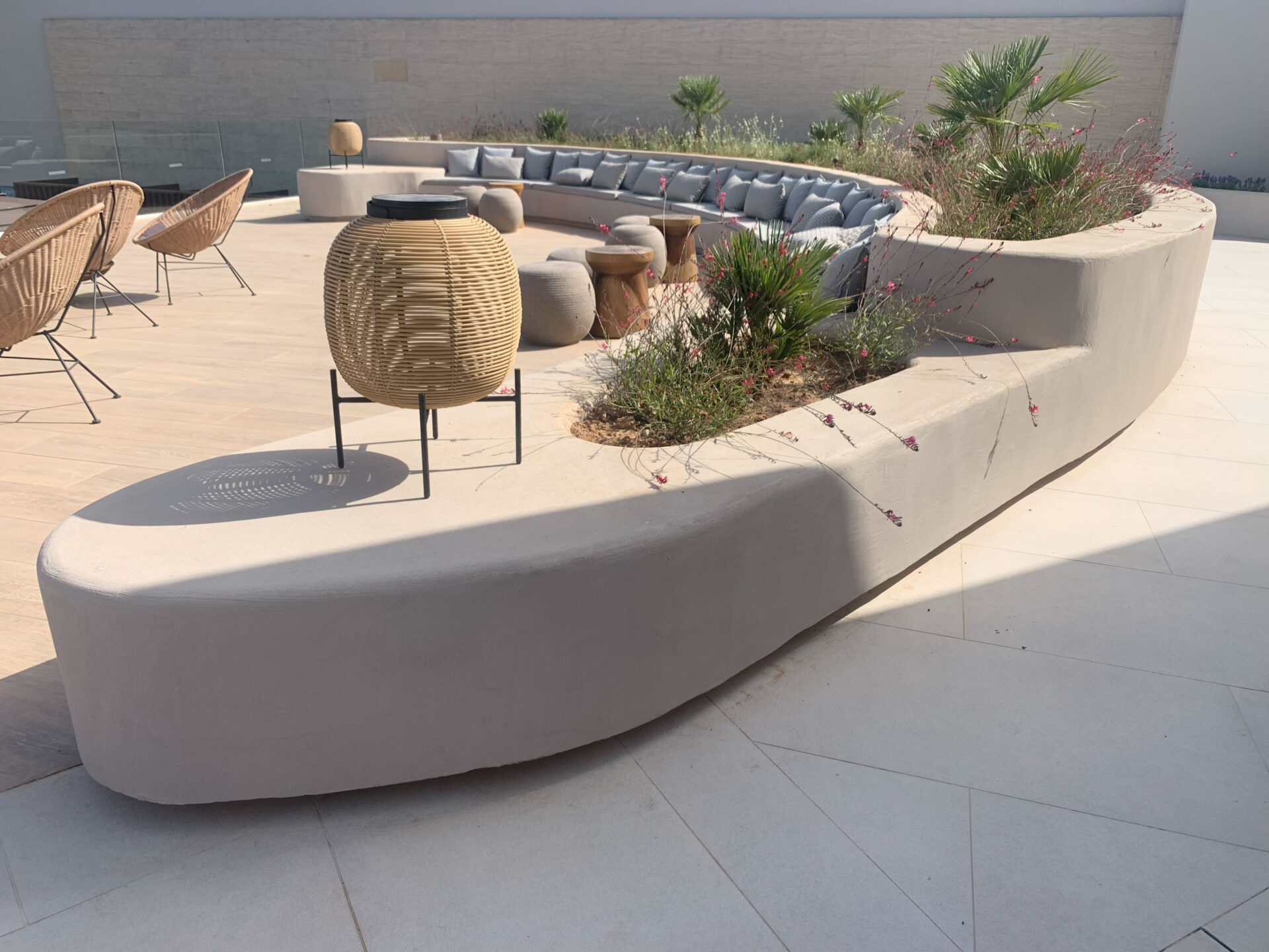 Proyecto exterior: suelo exterior de microcemento (11)