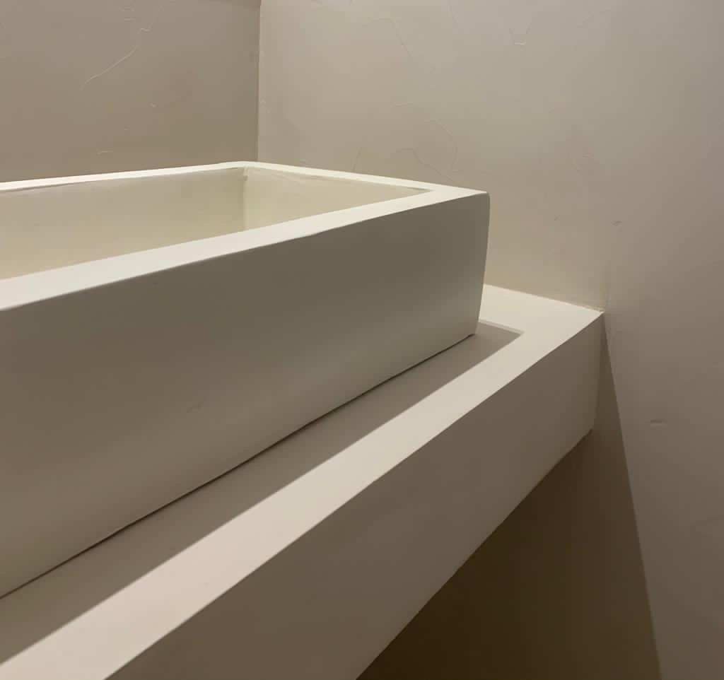 Proyecto interior: encimera de baño o lavabo de microcemento (7)