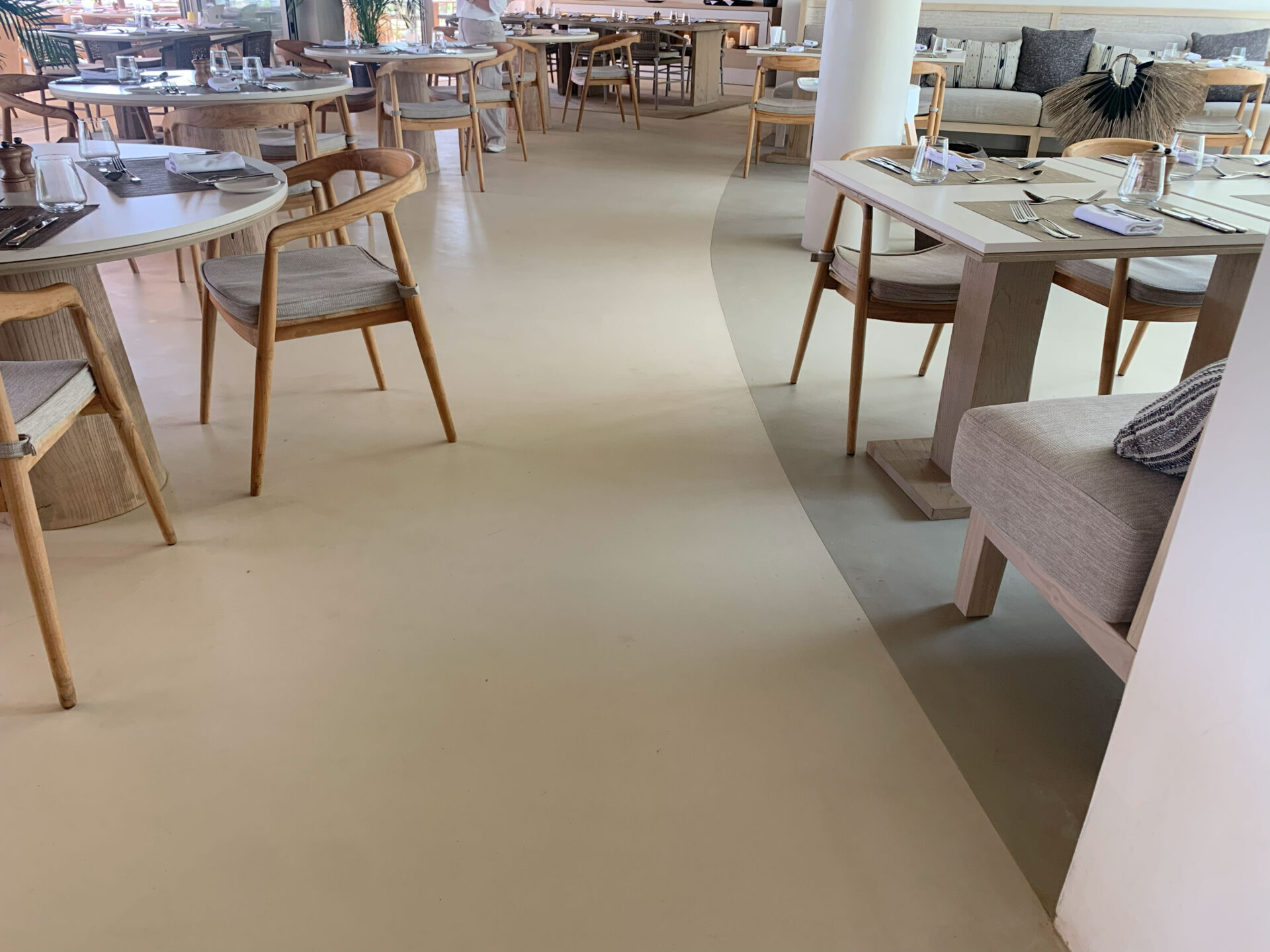 Proyecto interior: paredes y suelos de microcemento (20)